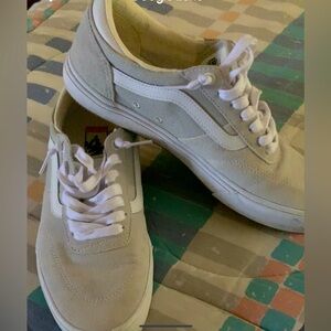 MENS VANS SKATEBOARD SNEAKERS OFF WHIT/BEIGE SIZE 10.5